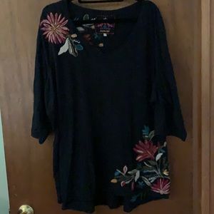 Johnny Was Los Angeles embroidered tunic